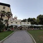 Casa Cecilia, Napoli